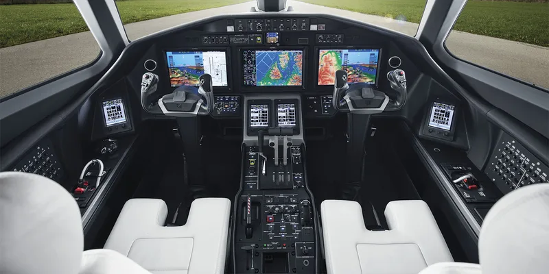 Citation Longitude flight deck