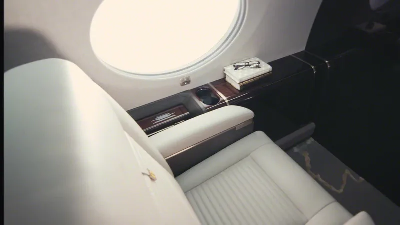 Gulfstream G650ER cabin