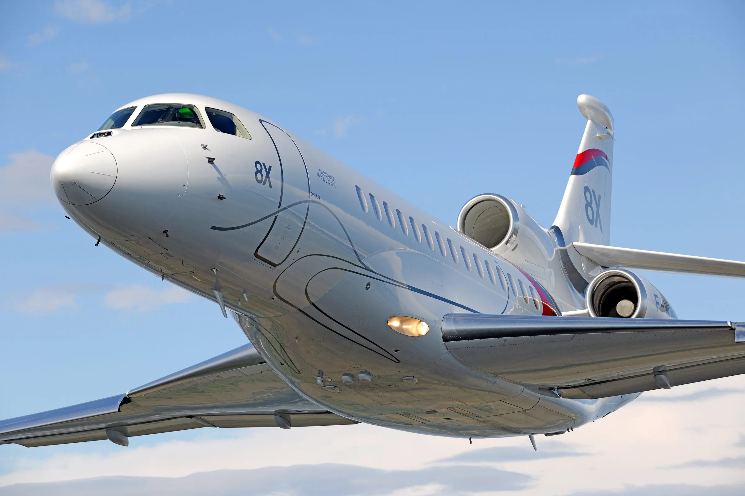 Dassault Falcon 8X